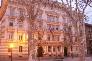 Članak, 7Dnevno, (NE)POŠTENOST VALUTNE KLAUZULE