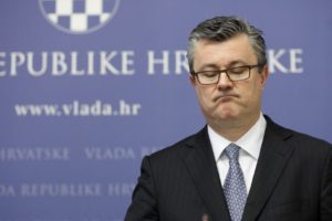 Prekršajna prijava protiv premijera Tihomira Oreškovića