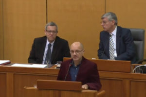 ZAKON ZA POVRAT PREPLAĆENIH KAMATA NIJE DOBIO PODRŠKU VEĆINE U HRVATSKOME SABORU!