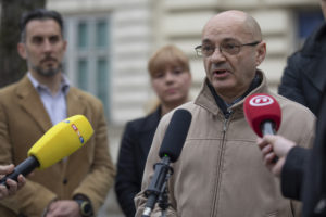 VRIJEME JE ZA POSTAVLJANJE PRETHODNIH PITANJA SUDU EU, JER NAŠE SUDSTVO NIJE U STANJU RAZRIJEŠITI DO KRAJA PRAVNE DILEME KOJE SU OSTALE VEZANO ZA NIŠTETNOST UGOVORA TE OBEŠTEĆENJE IZ KONVERTIRANIH KREDITA